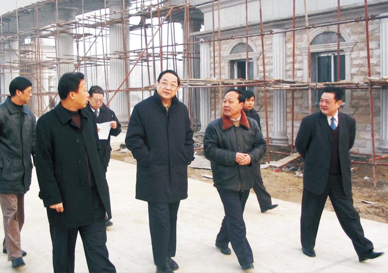 2005年1月14日，中共中央政治局委員、湖北省委書記俞正聲來公司調(diào)研